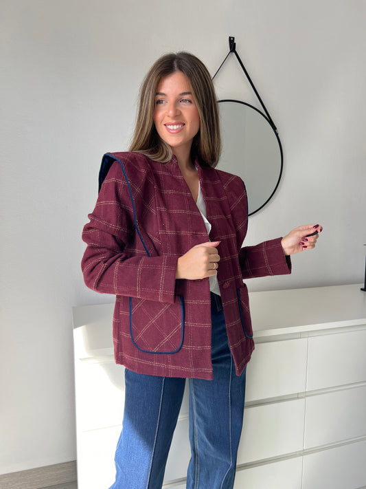 CHAQUETA SOLAPA TERCIOPELO VINO